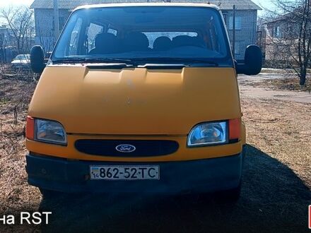 Жовтий Форд Транзит, об'ємом двигуна 2.5 л та пробігом 211 тис. км за 2000 $, фото 1 на Automoto.ua