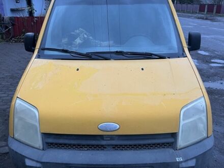 Желтый Форд Транзит, объемом двигателя 1.8 л и пробегом 400 тыс. км за 2200 $, фото 1 на Automoto.ua
