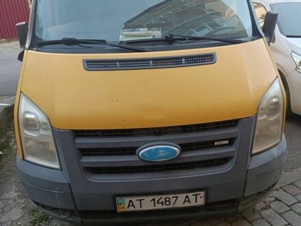 Жовтий Форд Транзит, об'ємом двигуна 2.2 л та пробігом 465 тис. км за 4000 $, фото 1 на Automoto.ua