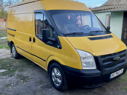 Желтый Форд Транзит, объемом двигателя 2.2 л и пробегом 430 тыс. км за 6850 $, фото 1 на Automoto.ua