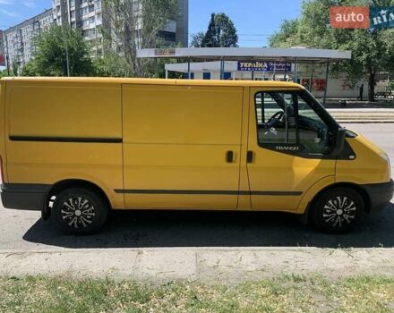 Желтый Форд Транзит, объемом двигателя 2.2 л и пробегом 320 тыс. км за 9000 $, фото 1 на Automoto.ua