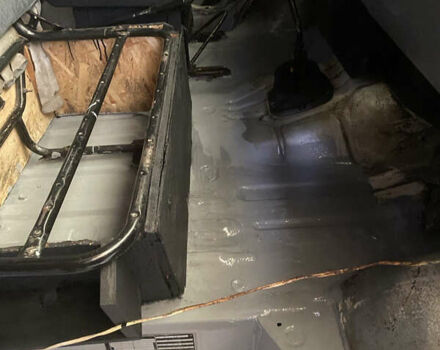 Сірий Форд Транзит, об'ємом двигуна 2.5 л та пробігом 325 тис. км за 6000 $, фото 63 на Automoto.ua