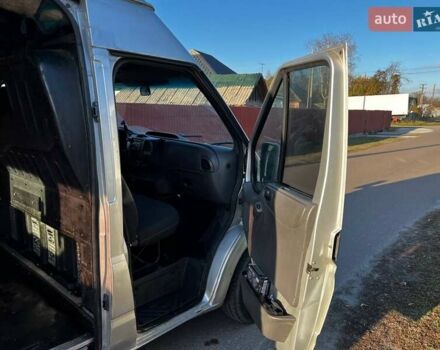 Сірий Форд Транзит, об'ємом двигуна 2 л та пробігом 350 тис. км за 4800 $, фото 5 на Automoto.ua