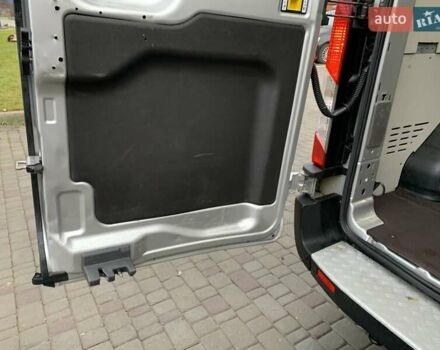 Серый Форд Транзит, объемом двигателя 2 л и пробегом 147 тыс. км за 17300 $, фото 16 на Automoto.ua