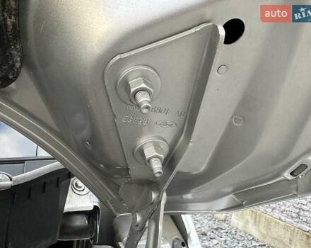 Серый Форд Транзит, объемом двигателя 2 л и пробегом 132 тыс. км за 17650 $, фото 113 на Automoto.ua