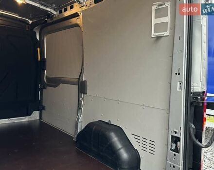 Серый Форд Транзит, объемом двигателя 2 л и пробегом 132 тыс. км за 17650 $, фото 101 на Automoto.ua