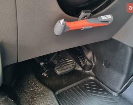 Серый Форд Транзит, объемом двигателя 2 л и пробегом 240 тыс. км за 19500 $, фото 40 на Automoto.ua