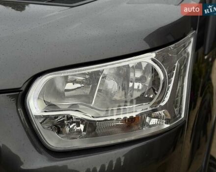 Сірий Форд Транзит, об'ємом двигуна 2 л та пробігом 240 тис. км за 18250 $, фото 25 на Automoto.ua