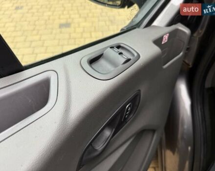 Сірий Форд Транзит, об'ємом двигуна 2 л та пробігом 240 тис. км за 18250 $, фото 32 на Automoto.ua