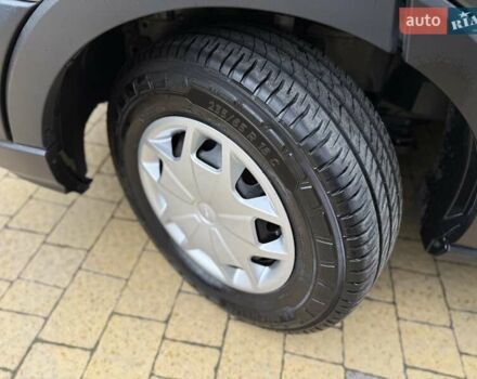 Сірий Форд Транзит, об'ємом двигуна 2 л та пробігом 240 тис. км за 18250 $, фото 20 на Automoto.ua