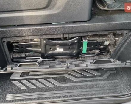 Серый Форд Транзит, объемом двигателя 2 л и пробегом 240 тыс. км за 19500 $, фото 27 на Automoto.ua