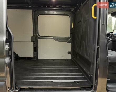 Сірий Форд Транзит, об'ємом двигуна 2 л та пробігом 240 тис. км за 18250 $, фото 49 на Automoto.ua