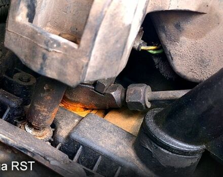 Серый Форд Транзит, объемом двигателя 2.2 л и пробегом 460 тыс. км за 5100 $, фото 3 на Automoto.ua