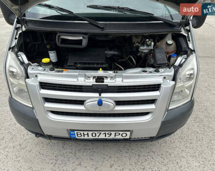 Сірий Форд Транзит, об'ємом двигуна 2.2 л та пробігом 287 тис. км за 7000 $, фото 13 на Automoto.ua