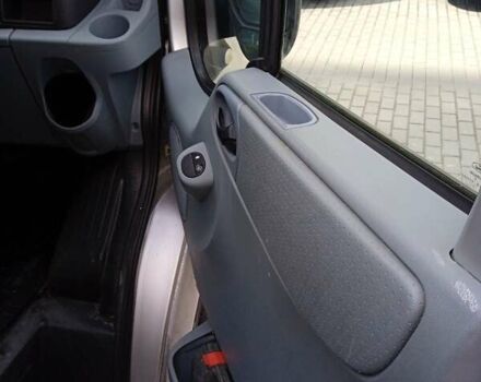 Серый Форд Транзит, объемом двигателя 2.2 л и пробегом 310 тыс. км за 9500 $, фото 7 на Automoto.ua