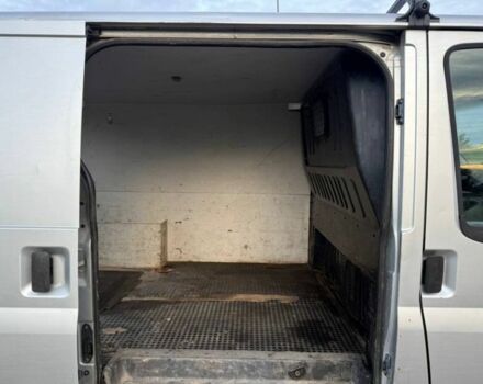 Серый Форд Транзит, объемом двигателя 2.4 л и пробегом 250 тыс. км за 5881 $, фото 6 на Automoto.ua