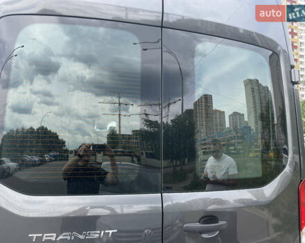 Сірий Форд Транзит, об'ємом двигуна 2 л та пробігом 200 тис. км за 14700 $, фото 4 на Automoto.ua