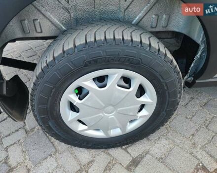 Сірий Форд Транзит, об'ємом двигуна 2 л та пробігом 220 тис. км за 18500 $, фото 44 на Automoto.ua