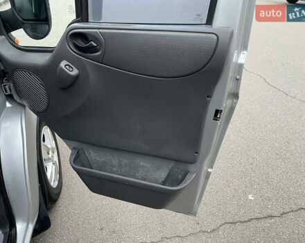 Сірий Форд Транзит, об'ємом двигуна 2 л та пробігом 370 тис. км за 5700 $, фото 14 на Automoto.ua