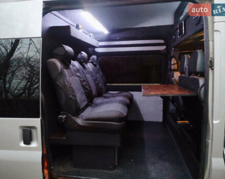 Сірий Форд Транзит, об'ємом двигуна 2.4 л та пробігом 288 тис. км за 9500 $, фото 16 на Automoto.ua