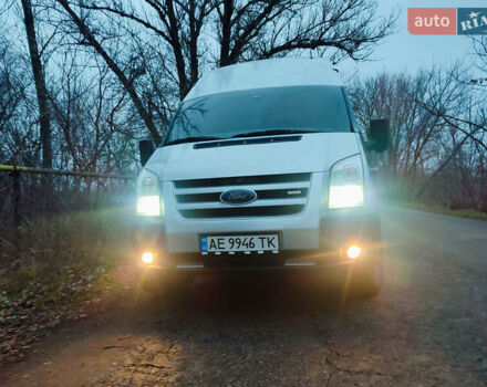 Сірий Форд Транзит, об'ємом двигуна 2.4 л та пробігом 288 тис. км за 9500 $, фото 4 на Automoto.ua