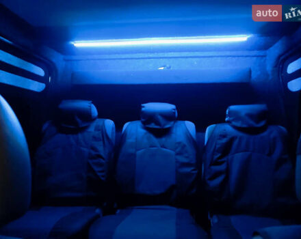 Сірий Форд Транзит, об'ємом двигуна 2.4 л та пробігом 288 тис. км за 9500 $, фото 10 на Automoto.ua