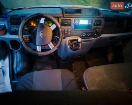 Сірий Форд Транзит, об'ємом двигуна 2.4 л та пробігом 288 тис. км за 9500 $, фото 20 на Automoto.ua