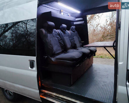 Сірий Форд Транзит, об'ємом двигуна 2.4 л та пробігом 288 тис. км за 9500 $, фото 12 на Automoto.ua