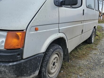 Серый Форд Транзит, объемом двигателя 2.5 л и пробегом 400 тыс. км за 1600 $, фото 1 на Automoto.ua