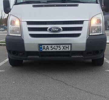 Сірий Форд Транзит, об'ємом двигуна 2.2 л та пробігом 300 тис. км за 8300 $, фото 1 на Automoto.ua