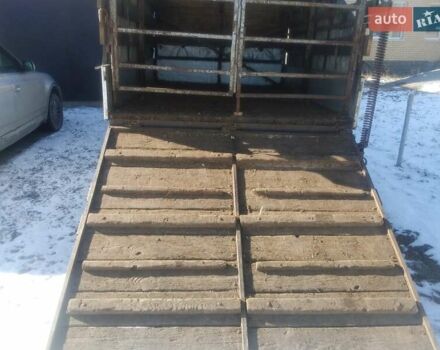 Синий Форд Транзит, объемом двигателя 2.2 л и пробегом 200 тыс. км за 9000 $, фото 12 на Automoto.ua