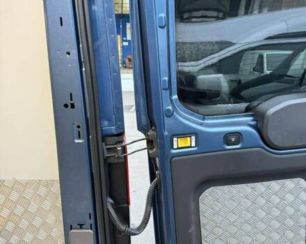 Синій Форд Транзит, об'ємом двигуна 2 л та пробігом 252 тис. км за 18500 $, фото 21 на Automoto.ua