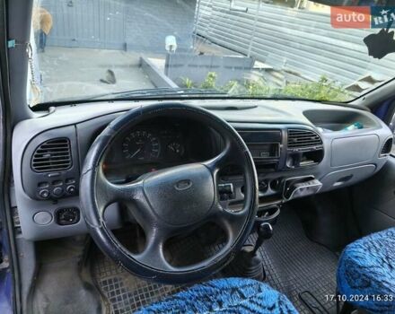 Синий Форд Транзит, объемом двигателя 2.5 л и пробегом 385 тыс. км за 2500 $, фото 3 на Automoto.ua