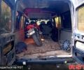 Синий Форд Транзит, объемом двигателя 2.5 л и пробегом 379 тыс. км за 1800 $, фото 5 на Automoto.ua