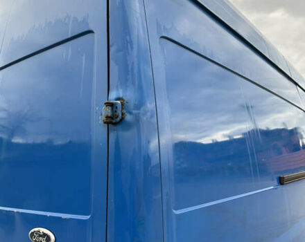 Синий Форд Транзит, объемом двигателя 2.4 л и пробегом 575 тыс. км за 5500 $, фото 9 на Automoto.ua