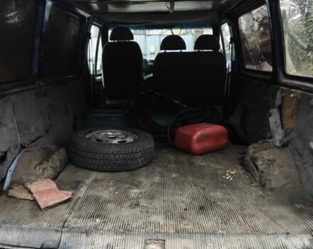 Синий Форд Транзит, объемом двигателя 2 л и пробегом 300 тыс. км за 831 $, фото 5 на Automoto.ua