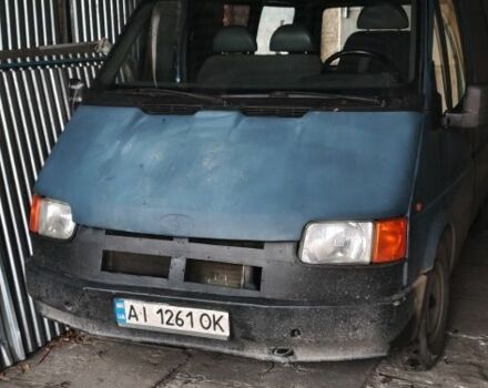 Синий Форд Транзит, объемом двигателя 2 л и пробегом 300 тыс. км за 831 $, фото 2 на Automoto.ua