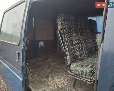 Синій Форд Транзит, об'ємом двигуна 2.5 л та пробігом 230 тис. км за 2600 $, фото 10 на Automoto.ua