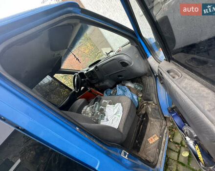 Синий Форд Транзит, объемом двигателя 2 л и пробегом 300 тыс. км за 2350 $, фото 3 на Automoto.ua