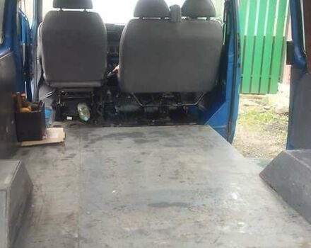 Синий Форд Транзит, объемом двигателя 2.5 л и пробегом 412 тыс. км за 1600 $, фото 5 на Automoto.ua