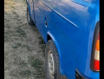 Синий Форд Транзит, объемом двигателя 2.5 л и пробегом 330 тыс. км за 2800 $, фото 1 на Automoto.ua