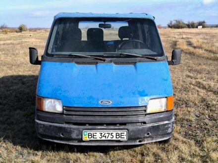 Синій Форд Транзит, об'ємом двигуна 2.5 л та пробігом 130 тис. км за 1100 $, фото 1 на Automoto.ua