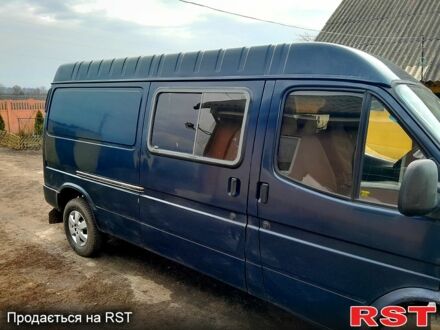 Синий Форд Транзит, объемом двигателя 2.5 л и пробегом 400 тыс. км за 2900 $, фото 1 на Automoto.ua