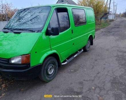 Зеленый Форд Транзит, объемом двигателя 2.5 л и пробегом 500 тыс. км за 1900 $, фото 2 на Automoto.ua