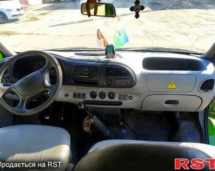 Зеленый Форд Транзит, объемом двигателя 2.5 л и пробегом 450 тыс. км за 3600 $, фото 6 на Automoto.ua