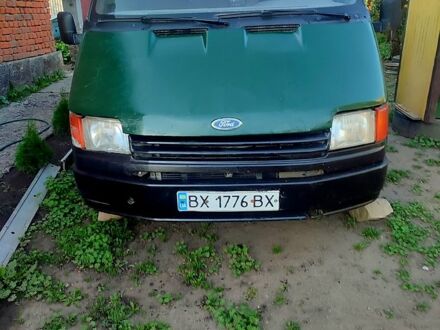 Зелений Форд Транзит, об'ємом двигуна 2 л та пробігом 100 тис. км за 700 $, фото 1 на Automoto.ua