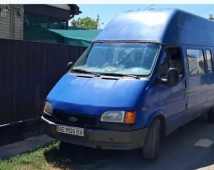 Зеленый Форд Транзит, объемом двигателя 2 л и пробегом 350 тыс. км за 2500 $, фото 1 на Automoto.ua