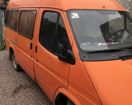 Помаранчевий Форд Транзит, об'ємом двигуна 2.5 л та пробігом 320 тис. км за 1821 $, фото 1 на Automoto.ua