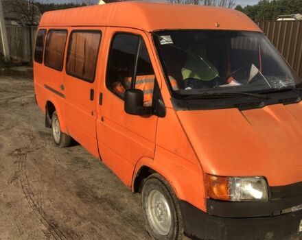 Оранжевый Форд Транзит, объемом двигателя 2.5 л и пробегом 160 тыс. км за 2100 $, фото 1 на Automoto.ua