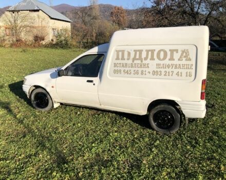 Белый Форд Виндстар, объемом двигателя 1.8 л и пробегом 350 тыс. км за 750 $, фото 4 на Automoto.ua